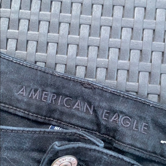 American Eagle Black denim shorts - Picture 2 of 3